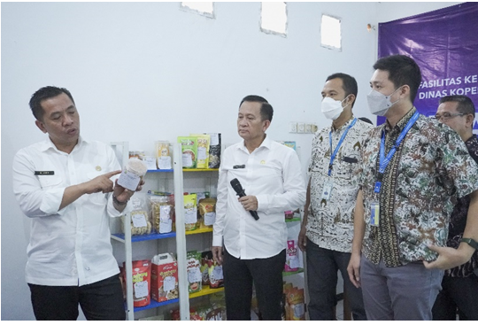  Produk UMKM Kabupaten Karawang Dikurasi untuk Masuk Indomaret 